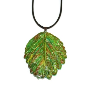 Colier cu frunza verde si picaturi Drops Of Nature