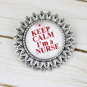 Brosa sun flower cu mesaj personalizat "Keep calm, I'm a nurse"