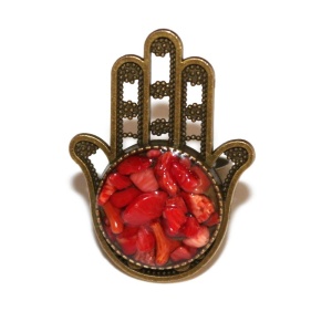 Inel cu pietricele de coral si baza cu model Hamsa