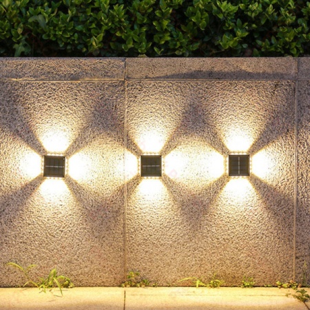 SET 8 LAMPI SOLARE DE PERETE SAU SOL CU LED IN 4 DIRECTII