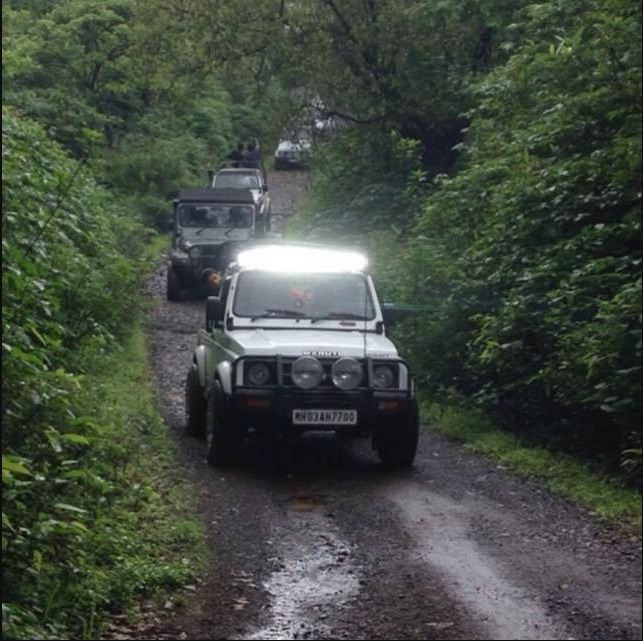 Proiector Auto LED Bar 80cm lungime, 135 LED-uri, 405W, pentru masini offroad, utilaje, atv, camion - 1 | YEO