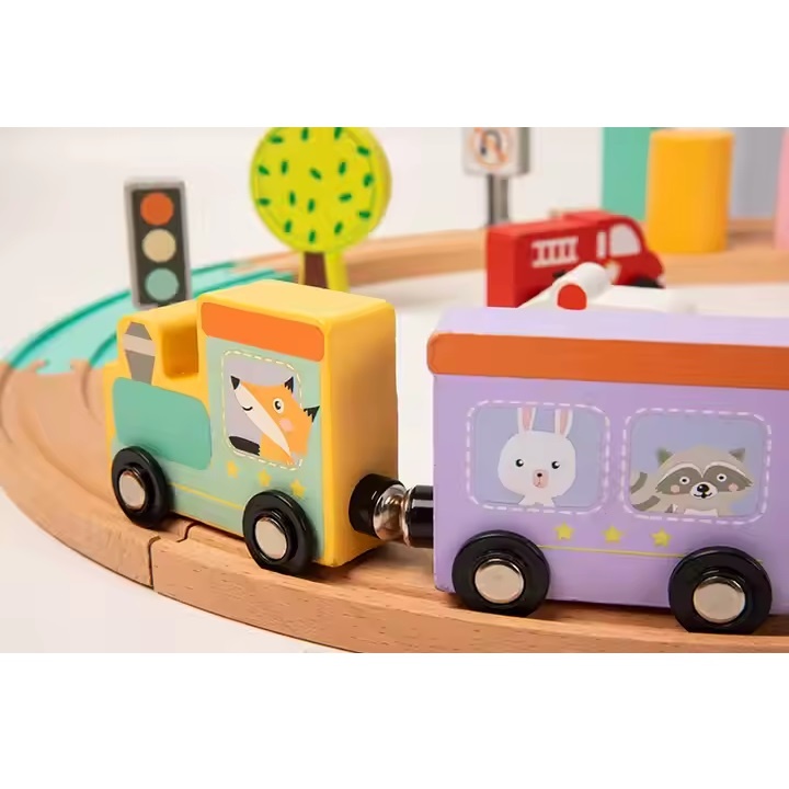 Circuit cu trenulet interactiv, cu 20 piese, bile, animale, masini si copaci, din lemn, 30x23x10 cm, multicolor - 1 | YEO
