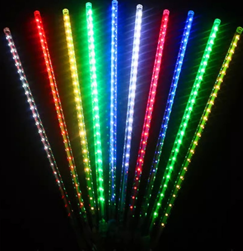 Set cu 3 Instalatii Luminoase Craciun cu 8 Meteori, 4m Lungime Instalatie, 30 cm Lungime Meteor, Lumina Alba Calda/Rece, Albastra sau Multicolora