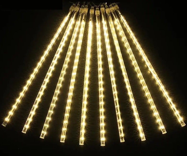 Set cu 2 Instalatii Luminoase Craciun cu 8 Meteori, 4m Lungime Instalatie, 80 cm Lungime Meteor, Lumina Alba Calda/Rece, Albastra sau Multicolora