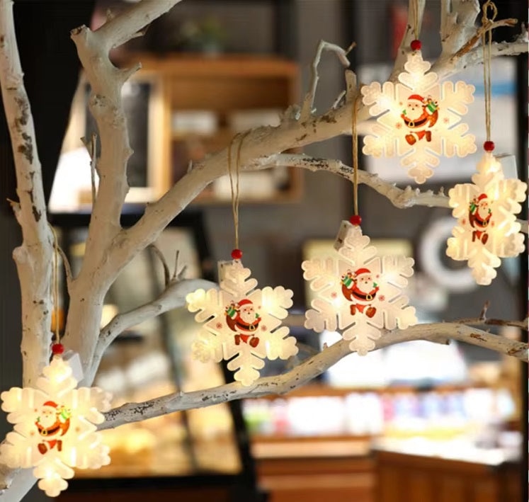 Set cu 6 Decoratiuni Luminoase, LED, in Forma de Fulg de Nea, 11.5x11.5cm, Alb/Rosu - 1 | YEO