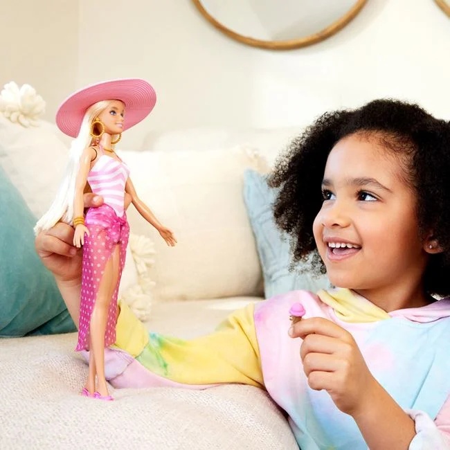 Papusa Barbie Beach Glam in costum de baie si accesorii incluse, varsta 3+ ani, 15x6x32cm, roz - 3 | YEO