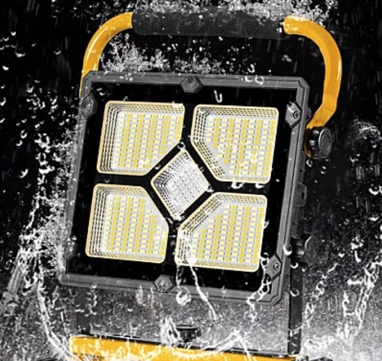 Proiector solar cu LED uri de mare putere si functie Power Bank W877 1 cu 5 casete - 2 | YEO