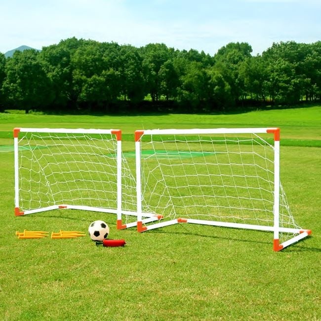 Set cu 2 porti de fotbal, 8 tarusi, 1 minge de fotbal de 13cm si 1 pompa cu ac