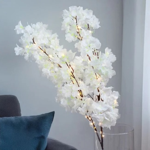 Set de 2 ramuri decorative cu flori artificiale albe si 80 de led-uri, tulpina inalta, 135 cm, alb/maro