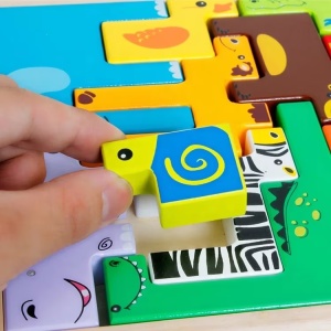Puzzle educativ pentru copii 2 ani+, tip tetris 3D cu animale, din lemn, 19.6x19.6x1.5 cm, multicolor - Img 7