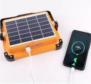 Proiector Led 500W D8 cu Panou Solar 3 moduri lumina, Functie Stroboscop si incarcare teleon - Img 3