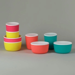 Boluri cu model dungi, din plastic, 4 buc, capacitate 520ml, multicolor - Img 1