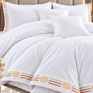 Lenjerie de pat premium cu broderie aurie, Bumbac, 6 piese, Husa pilota 200×230 cm, Cearșaf 230×250 cm, 4 fete de perna, Culoare Alb