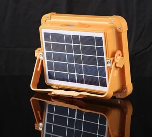 Proiector led cu panou solar 100 W 16 CASETE D9 - Img 3