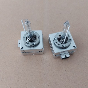 Set 2 becuri xenon D3S 35W, lumina alb-rece, 6000K, 3200LM, flansa metal - Img 6