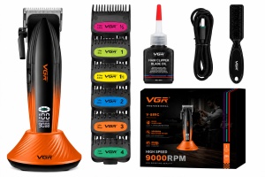 Aparat de tuns Profesional VGR V-889C, Motor 9000 RPM, Acumulator 2500 mAh, Lame Ceramice + DLC, Ecran LED, Autonomie 180 Minute