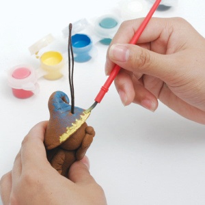 Set creatie Tomy Clayzee pentru copii de 6 ani+, creatii din lut cu 6 tuburi de culori - Img 2