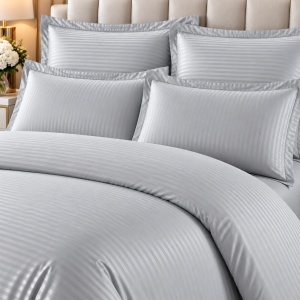 Lenjerie de pat Damasc Premium Uni, 6 piese, 2 persoane, Cearsaf 220×240, Husa pilota 200×230, 4 fete de perna,Culoare Gri/Argintiu