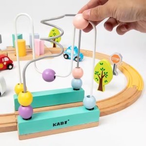 Circuit cu trenulet interactiv din lemn, cu 20 piese, bile, animale, masini si copaci - Img 3
