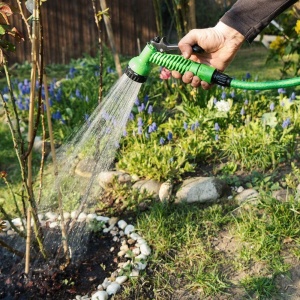 Furtun extensibil de gradina 45m lungime - Pistol cu 7 tipuri de jet - Verde - Img 7