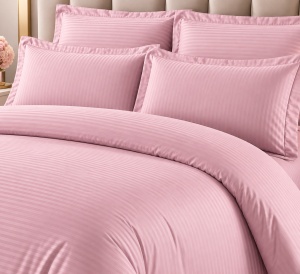 Lenjerie de pat Damasc Premium Uni, 6 piese, 2 persoane, Cearsaf 220×240, Husa pilota 200×230, 4 fete de perna, Culoare Roz pudrat