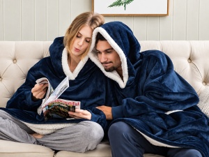 Patura Hanorac Oversize cu Gluga si Buzunar, Captuseala Pufoasa, Moale si Calduroasa, Unisex - Img 3