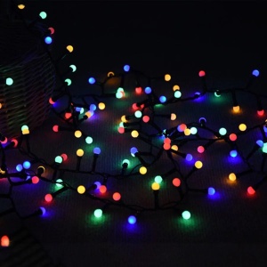 Instalatie de Lumini cu 300 LED-uri RGB, 15m Lungime, cu Lumina Calda/Rece/Multicolora - Img 7