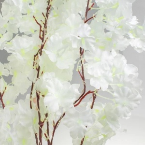 Set de 2 ramuri decorative cu flori artificiale albe si 80 de led-uri, tulpina inalta, 135 cm, alb/maro - Img 3