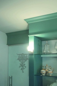 Cornisa decorativa din polimer rigid C7 - 7.8x6.6x200 cm - Img 2