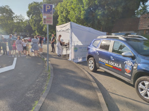 Pavilion pliabil FLEXPRO TRAPEZO - dimensiune 3x3m - culoare alb, complet impermeabil, inclusiv pereti si podea din PVC - Img 3