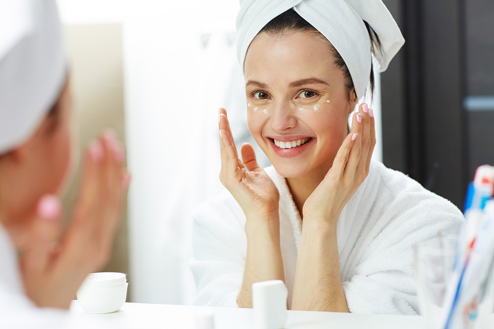 Skincare accesibil și eficient: Cum să alegi cele mai bune produse pentru bugetul tău