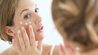 Îngrijirea anti-îmbătrânire: cele mai bune ingrediente