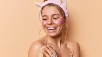 Rutina anti-aging zilnică pentru o piele sănătoasă