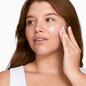 Clinique Dramatically Different+ Emulsie Hidratantă Piele Foarte Uscată Și Uscată Flacon 50ml - Img 5