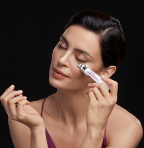 Gerovital H3 Evolution Perfect Look Cremă Fermitate Contur Ochi 15ml - Img 3