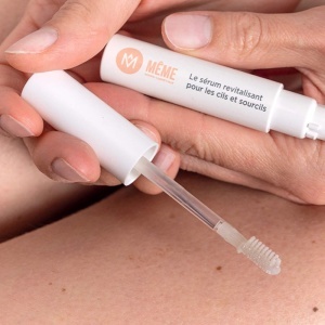 Même Cosmetics Ser Revitalizant Pentru Gene Și Sprâncene 6ml - Img 6