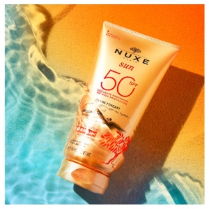 Nuxe Sun Loțiune Fondantă Cu Protecție Solară Pentru Față Și Corp SPF50 Toate Tipurile De Ten 150ml - Img 5