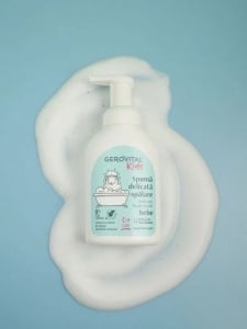 Gerovital Kids Spumă Delicată Spălare 2În1 Corp/Păr Bebeluși 300ml - Img 3