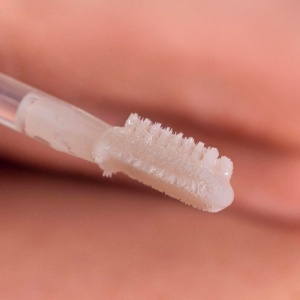 Même Cosmetics Ser Revitalizant Pentru Gene Și Sprâncene 6ml - Img 7