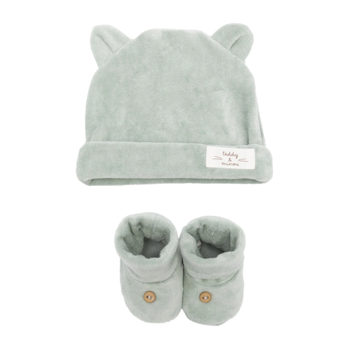 beanie and shoes set