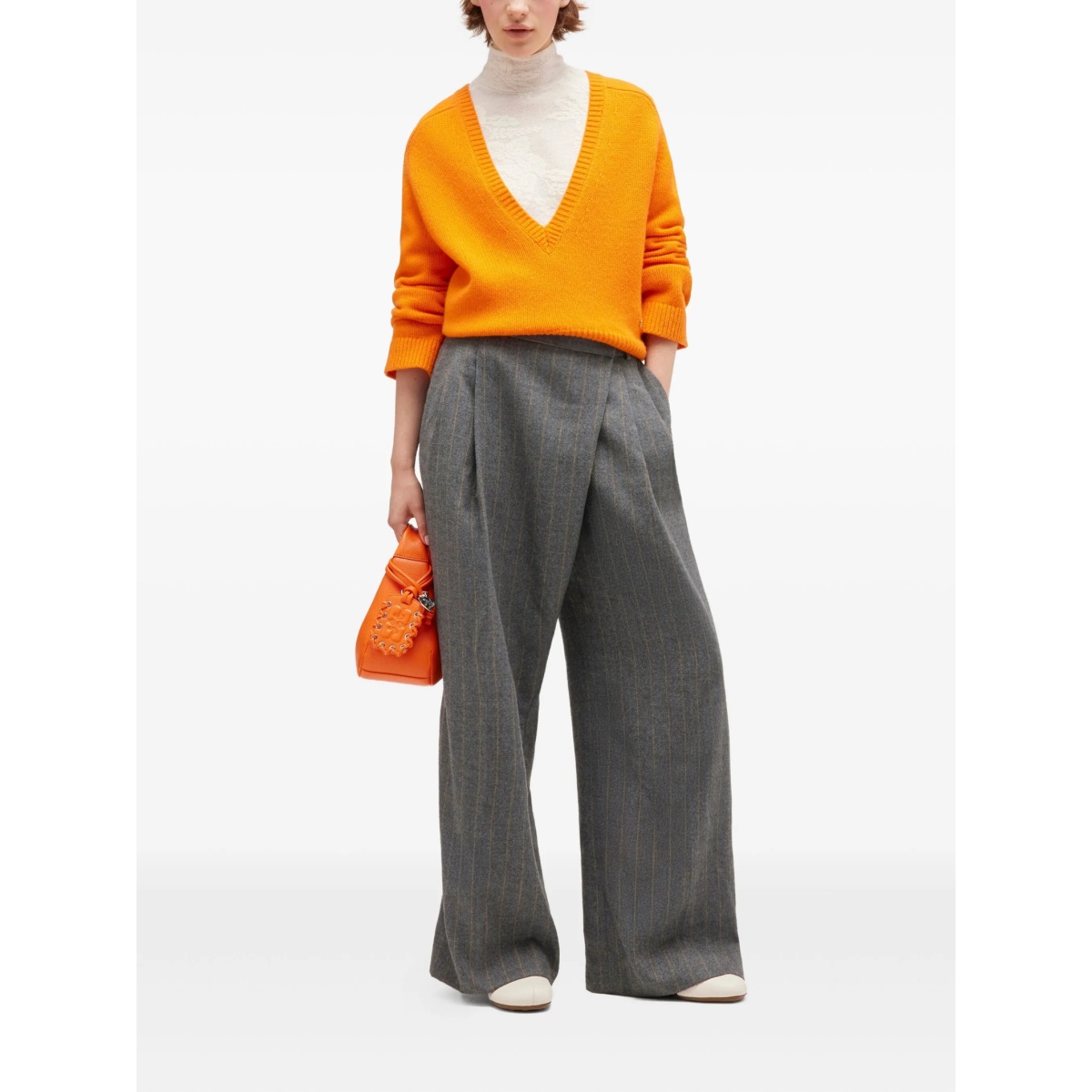 cashmere deep-V-neck sweater - Img 2