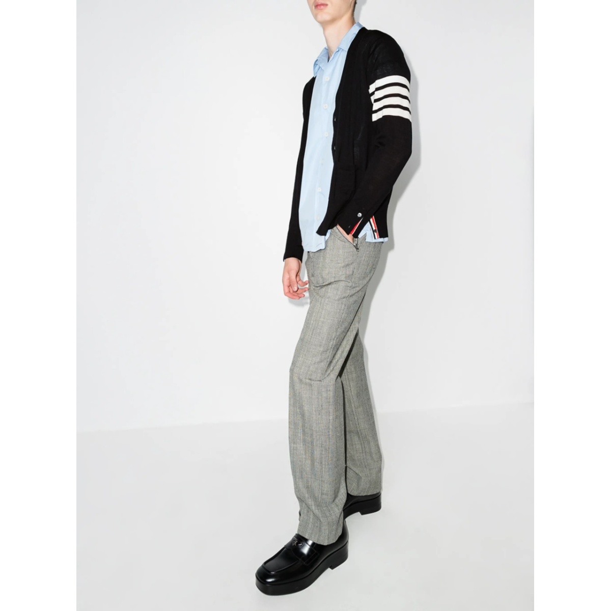 classic V-neck cardigan - Img 5