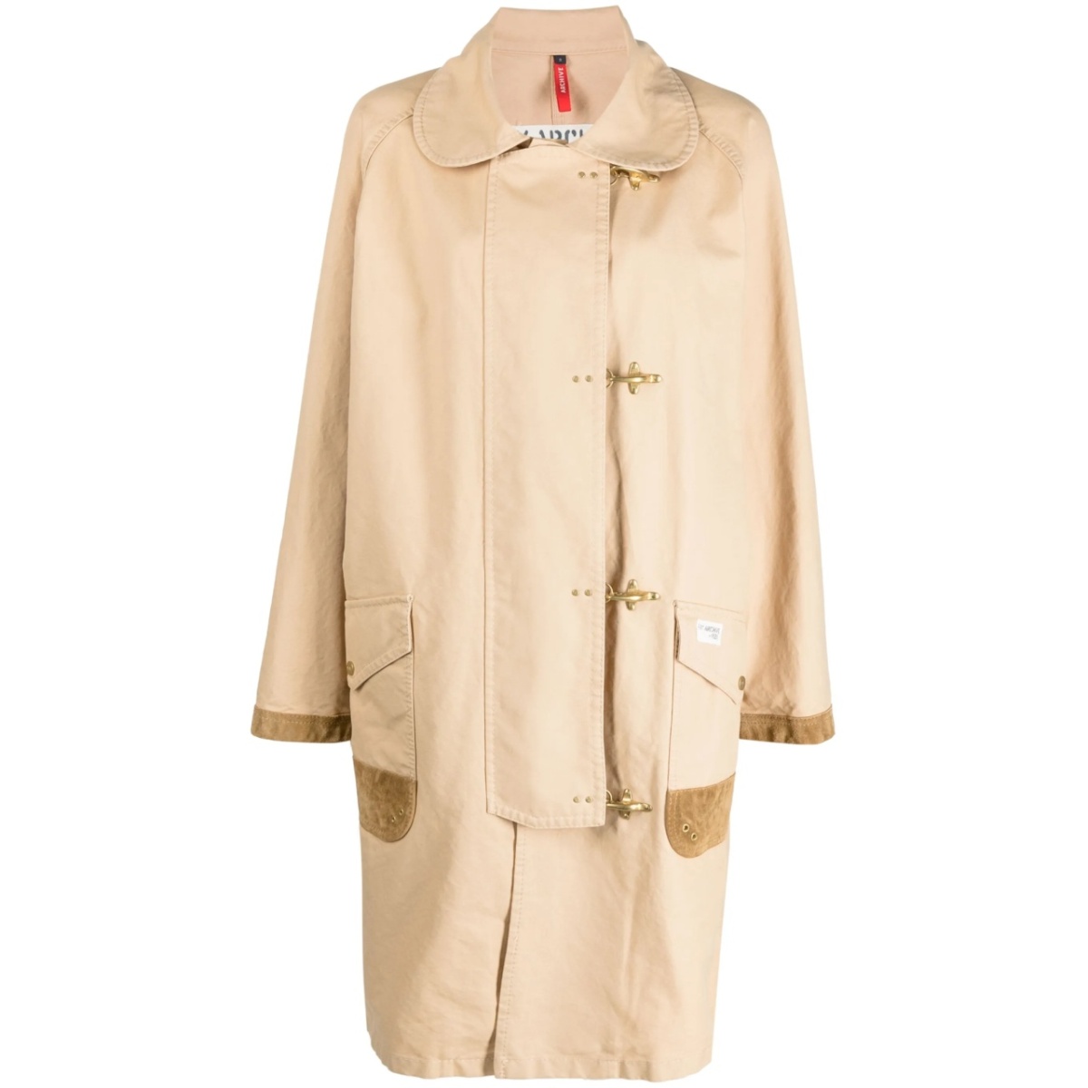 multiple cargo pockets jacket