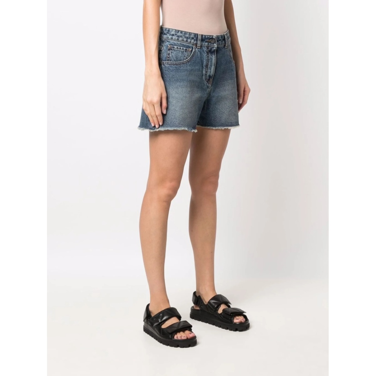palm tree-embroidered frayed denim shorts - Img 4