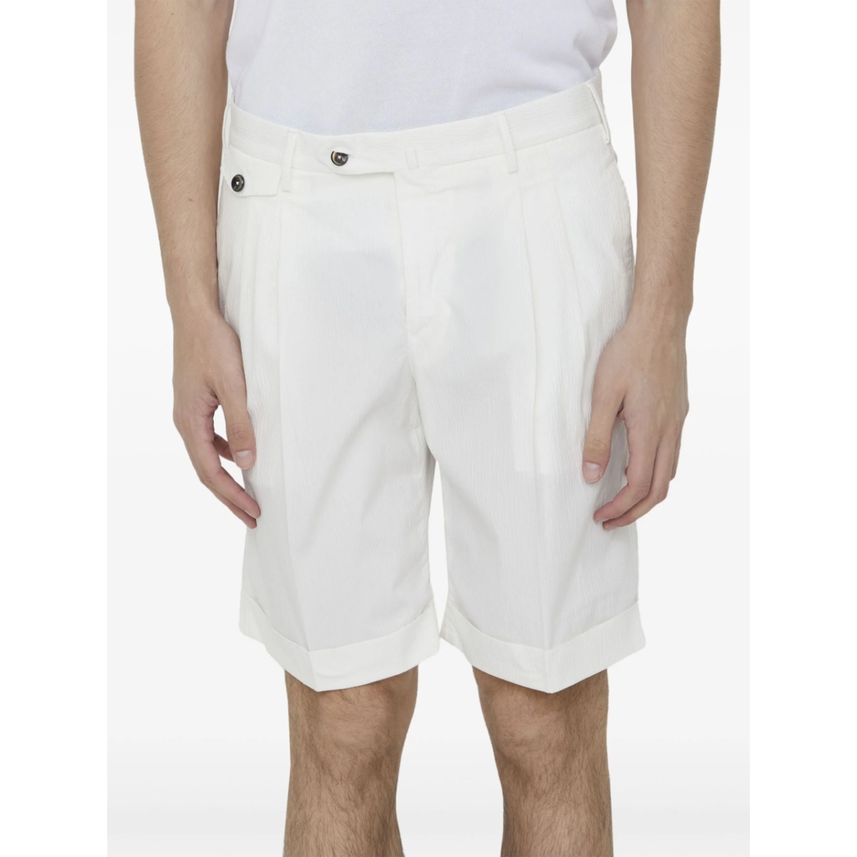 pleated bermuda shorts