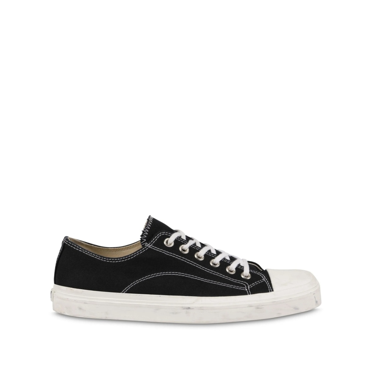contrast-stitching sneakers