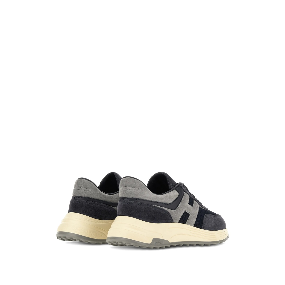 Hyperlight leather sneakers - Img 5