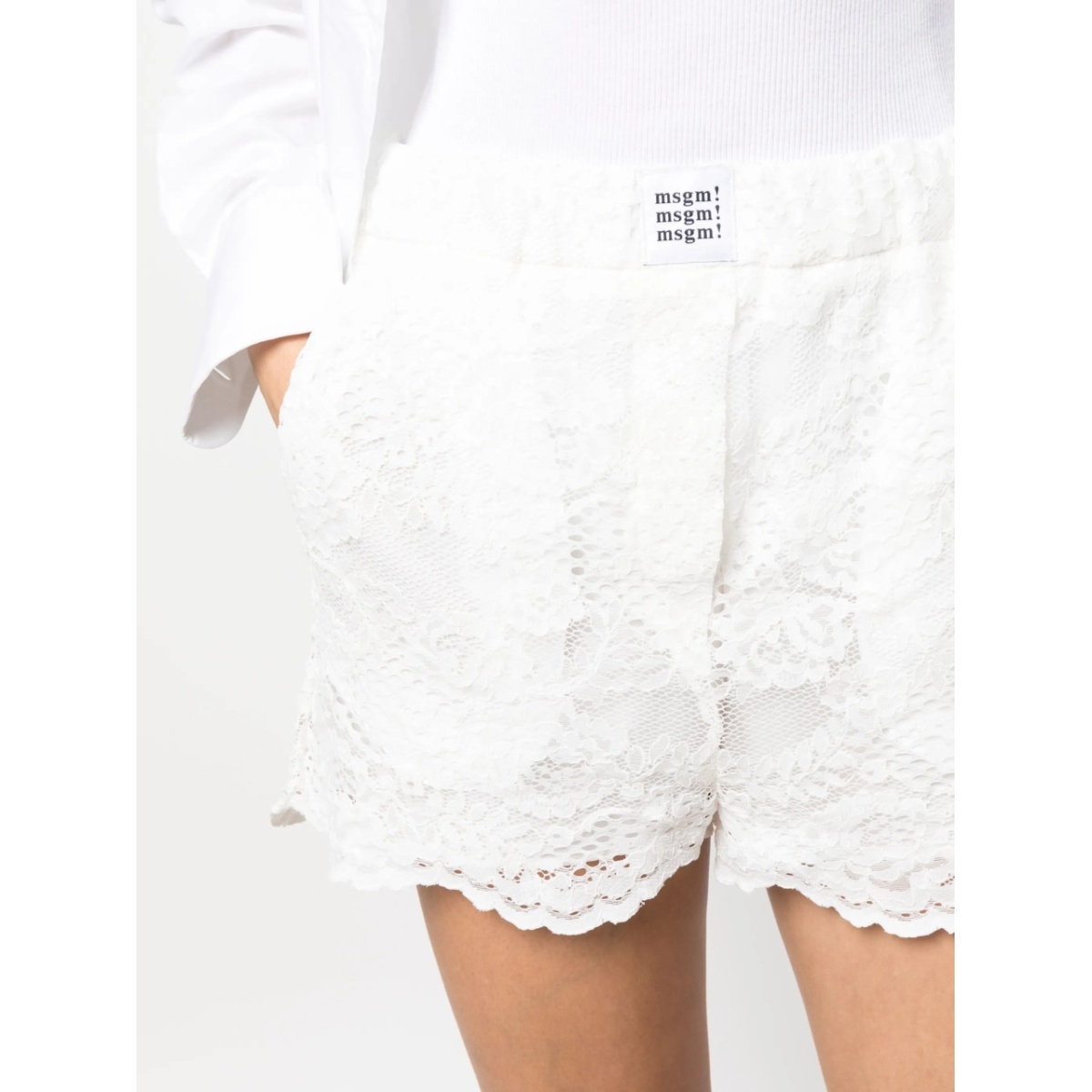 lace-panelling short shorts - Img 5