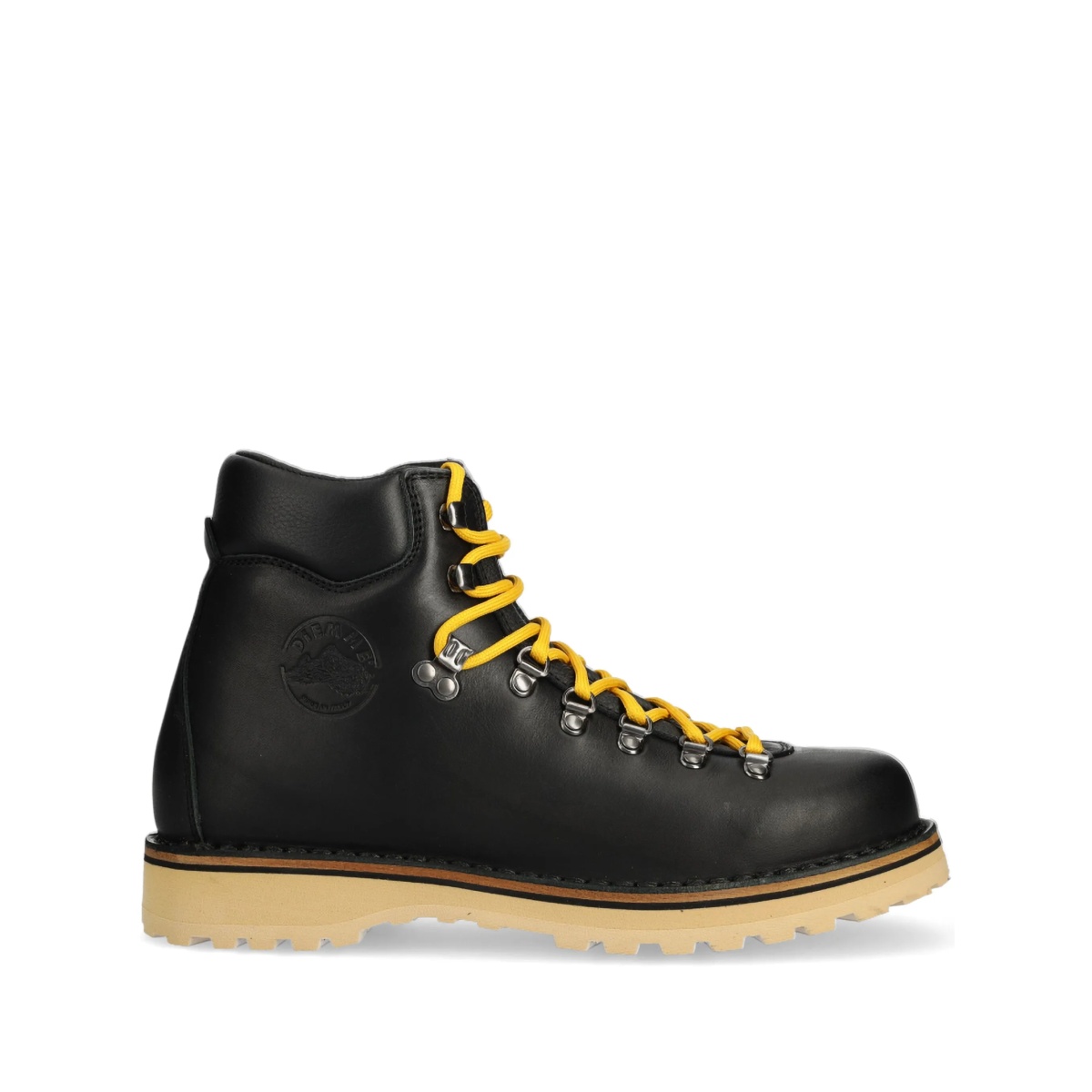 lace-up ankle boots