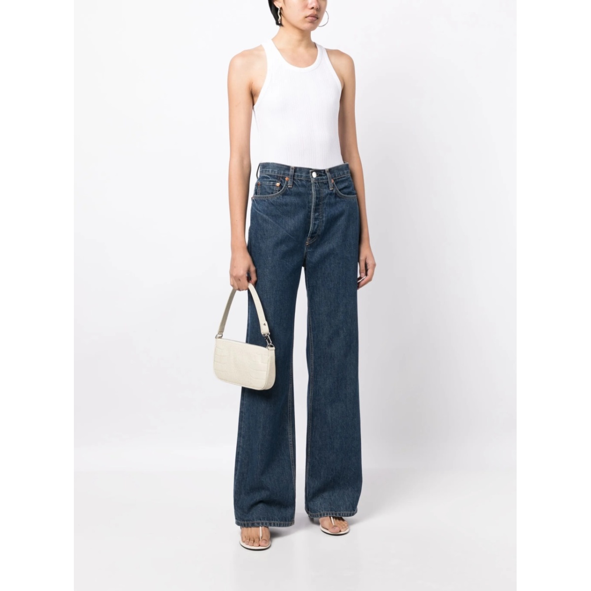 scoop-neck sleeveless top - Img 2
